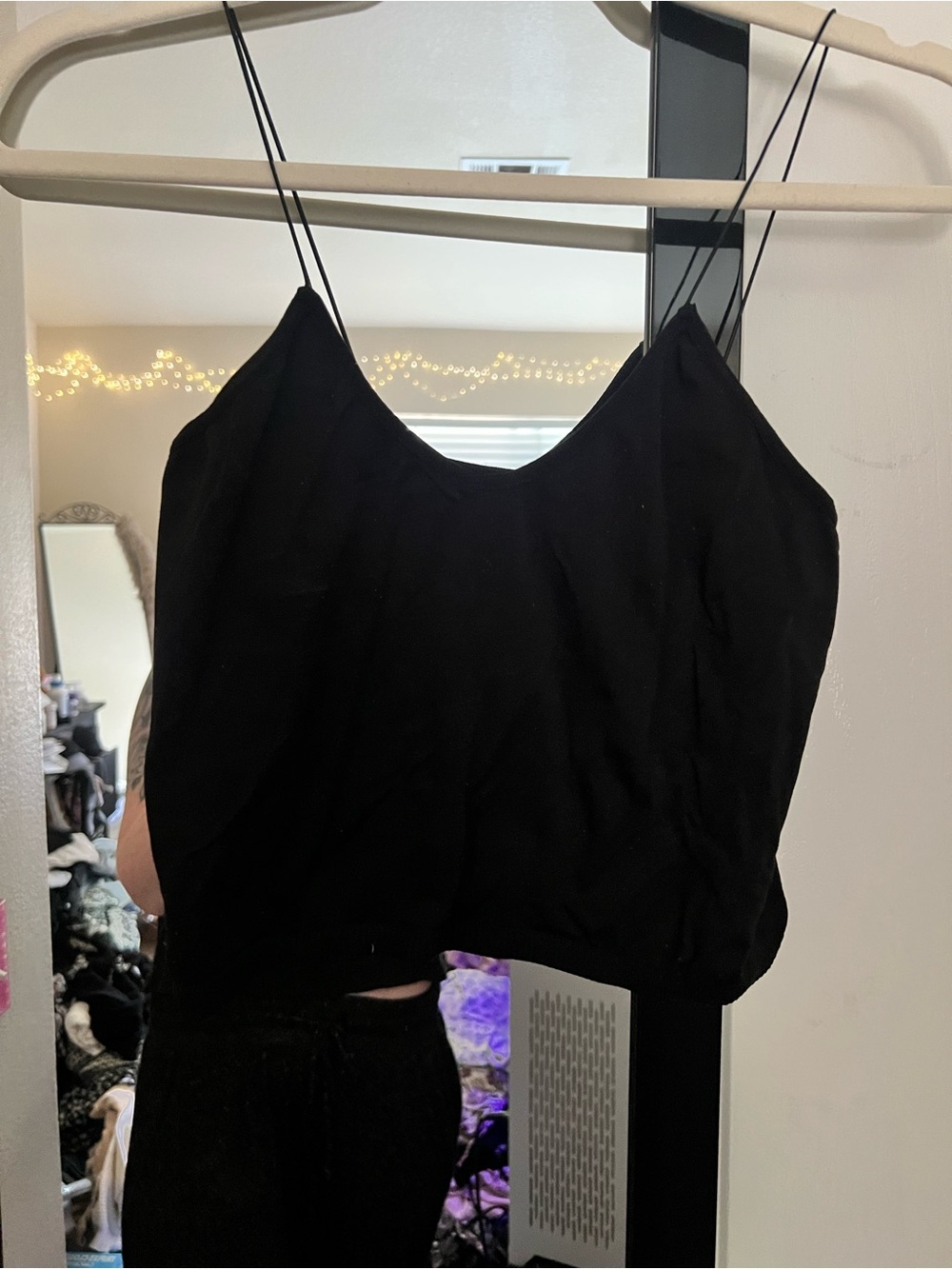 Black Spaghetti Strap Crop Cami Top - Women